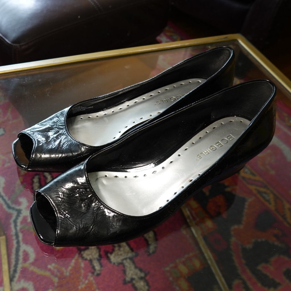 (NWOB) BCBG Black Patent Leather Peep Toe Wedge Heels SIZE 8.5B
